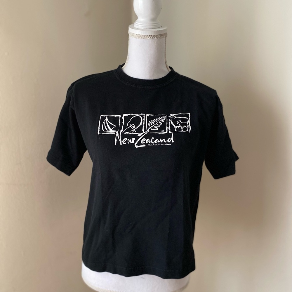 New Zealand cotton tee hand printed in New Zealand